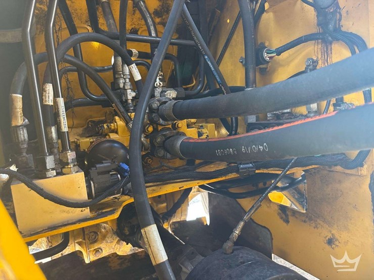 2019-deere-624l-image-22