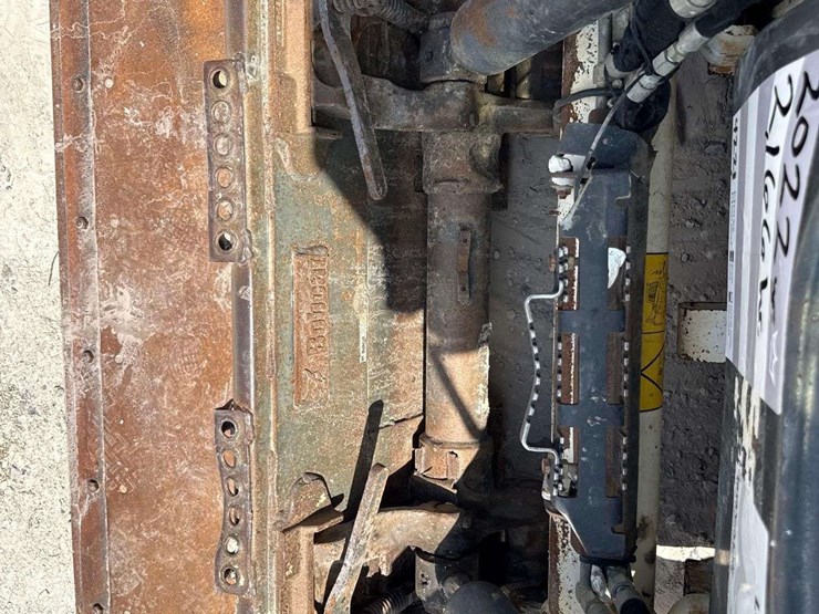 2022-bobcat-t76-image-9