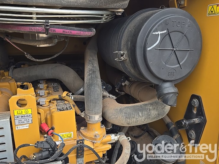 2020-caterpillar-289d3-image-36