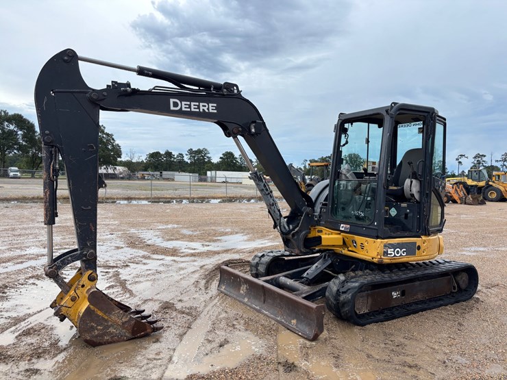 2017-deere-50g-image-2