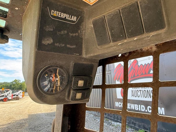 2002-caterpillar-257-image-21