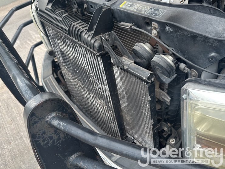 2010-ford-f350-image-22