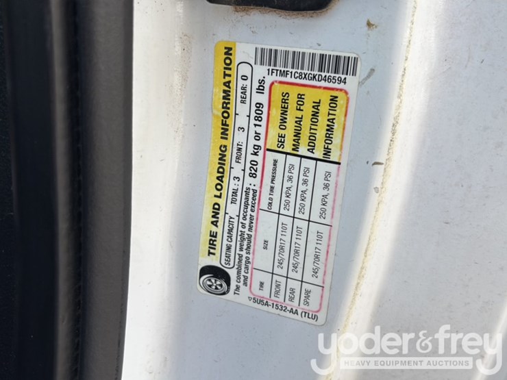 2016-ford-f150-image-35