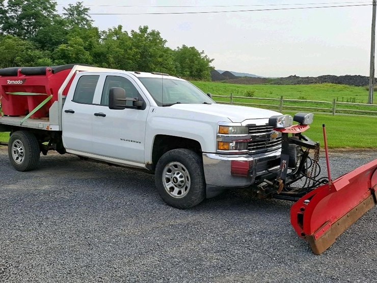 2015-chevrolet-2500-image-9