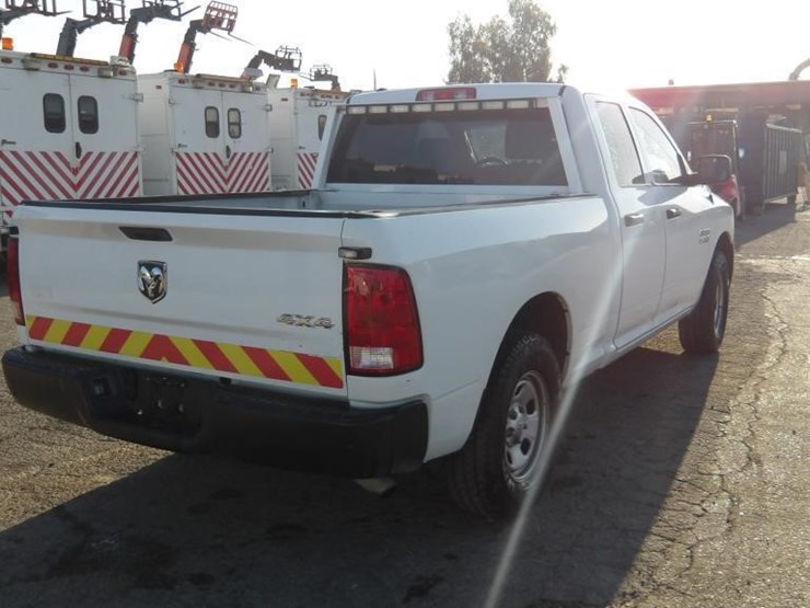 2015-dodge-ram-1500-image-3