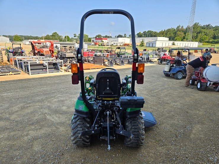 john-deere-1025r-image-4