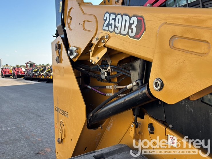 2023-caterpillar-259d3-image-22
