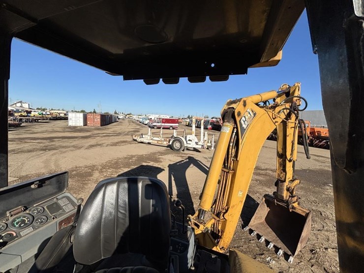 caterpillar-416c-image-50