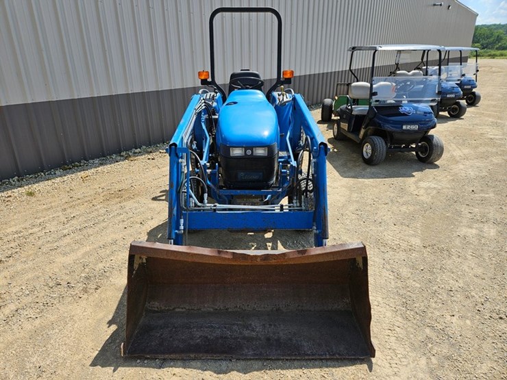 new-holland-tc25-image-8