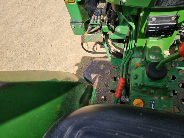 john-deere-750-image-33