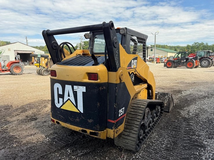 2002-caterpillar-257-image-4