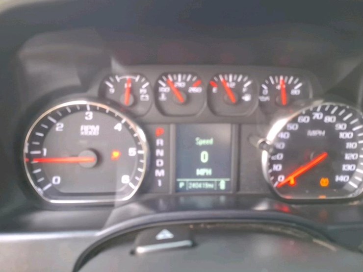 2015-chevrolet-2500-image-12