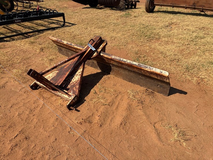 #t10013-•-3pt-blade-image-1