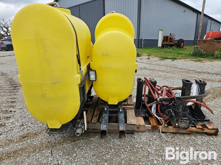 demco-saddle-tanks-w/mounting-brackets-image-2