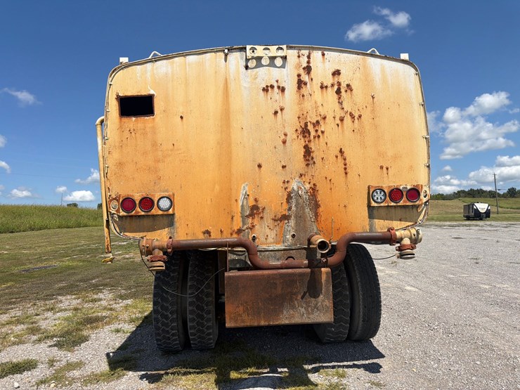2000-mack-dm690sx-image-5