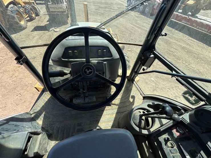 deere-410g-image-35