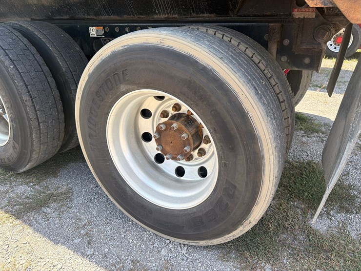 2015-kenworth-t880-image-7