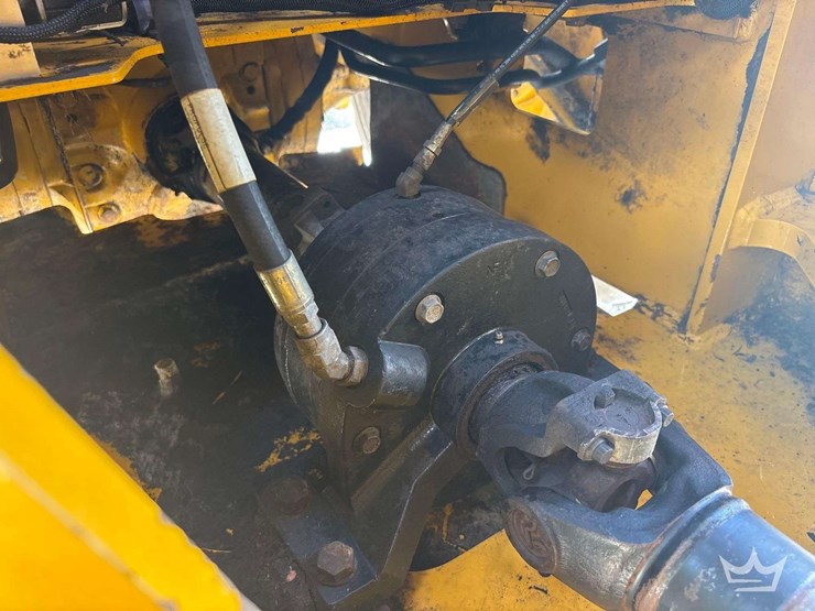 2019-deere-624l-image-23