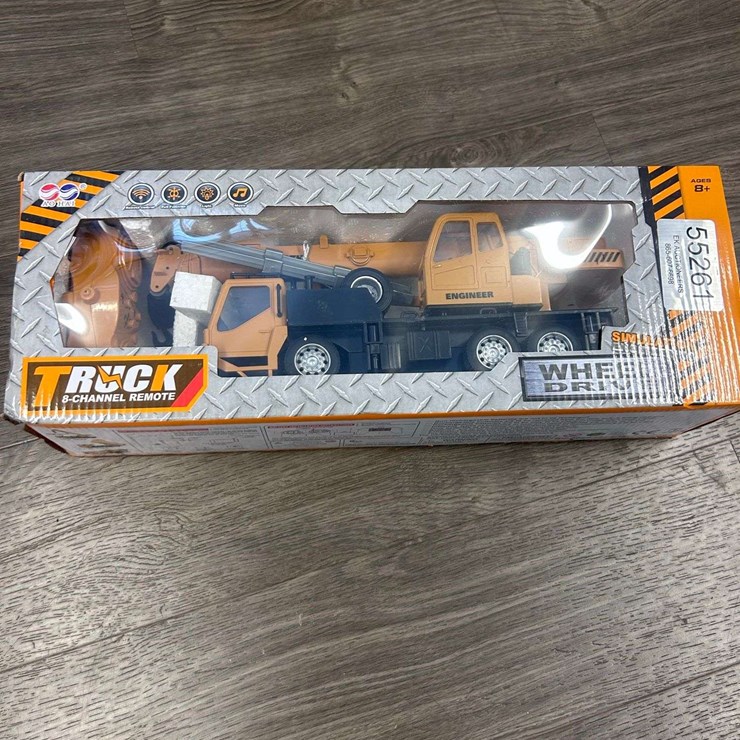 UNUSED REMOTE CONTROL CRANE