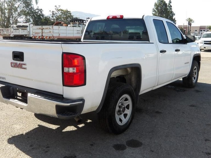 2014-gmc-sierra-1500-image-3