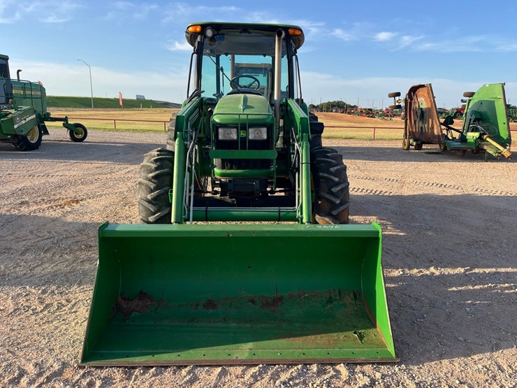 2009-john-deere-5101e-image-5