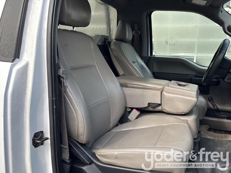 2016-ford-f150-image-23
