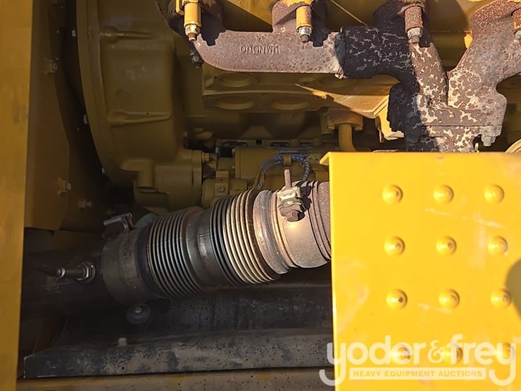 2019-caterpillar-336-image-56