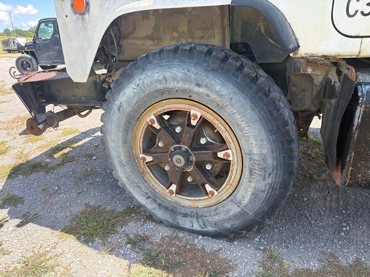 2000-mack-dm690sx-image-11