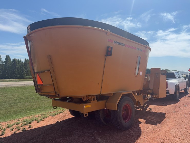 haybuster-bale-processor-image-3