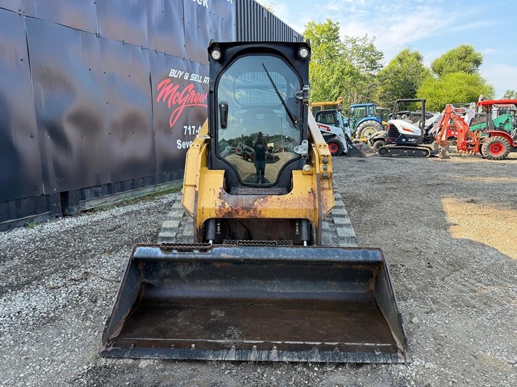 2015-caterpillar-259d-image-7