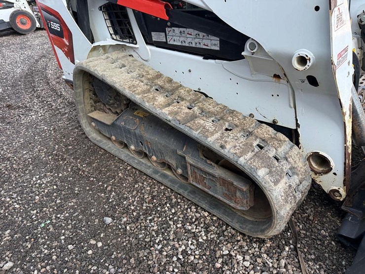 2023-bobcat-t595-image-12
