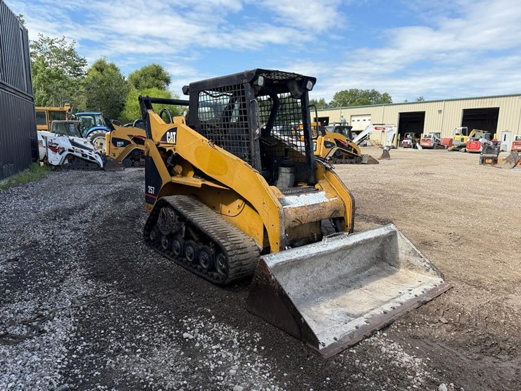 2002-caterpillar-257-image-6