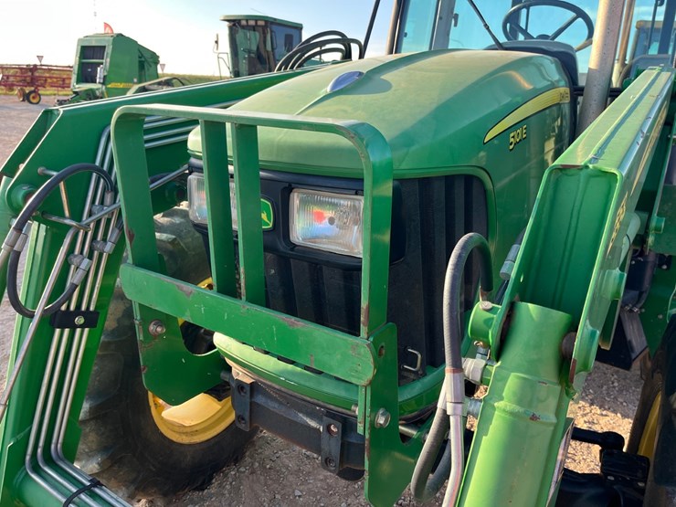 2009-john-deere-5101e-image-4