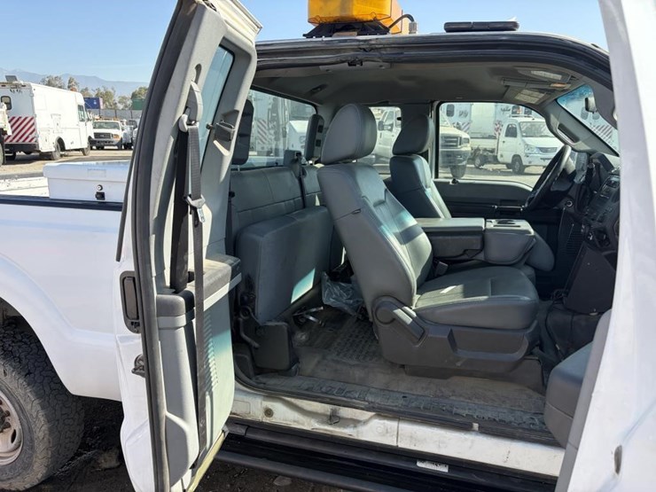2011-ford-f250-image-11