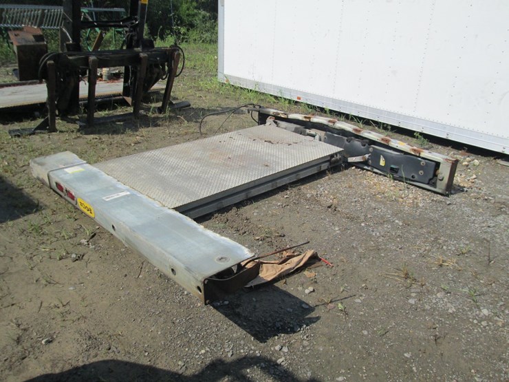 #53880-•-maxon-7'-lift-gate-inv#53880-image-2
