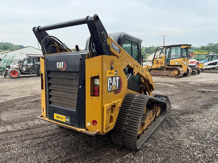 2022-caterpillar-289d3-image-4