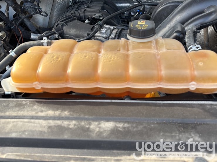 2016-ford-f150-image-17