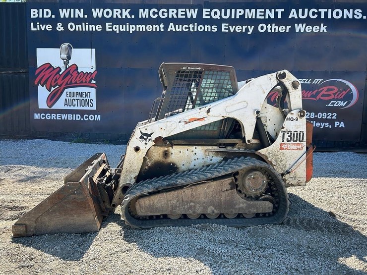 2006-bobcat-t300-image-1