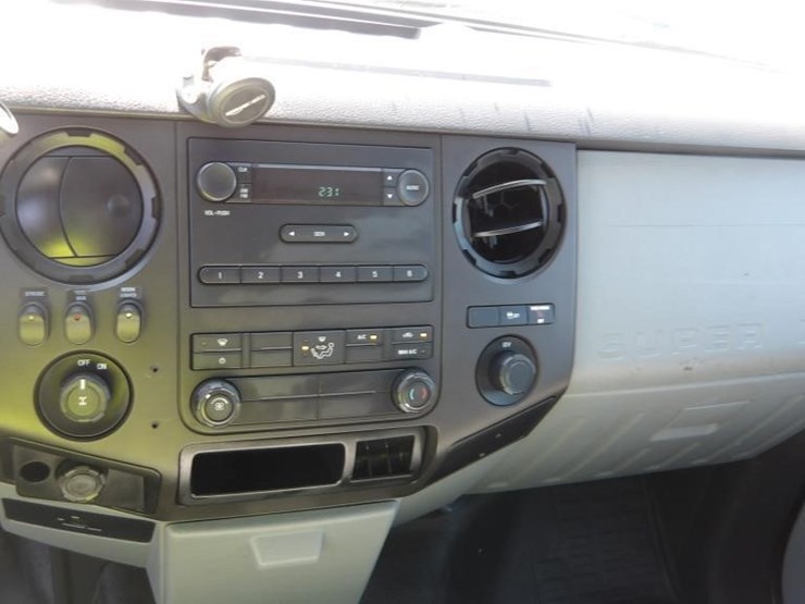 2015-ford-f250-image-16