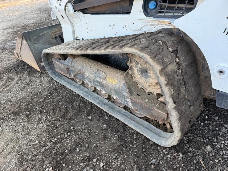2023-bobcat-t770-image-17