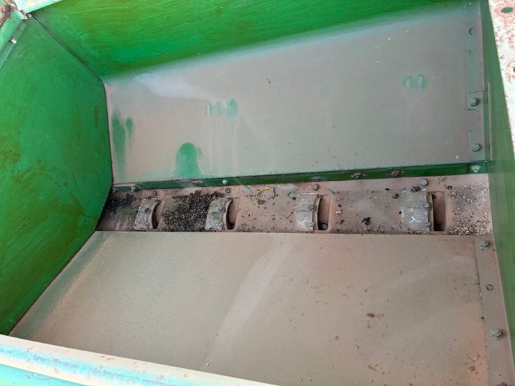 john-deere-8300-image-10