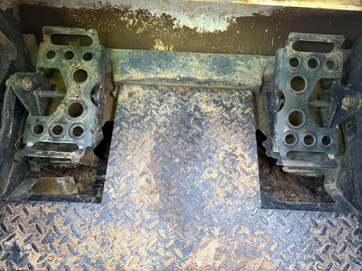 2015-bobcat-t550-image-20