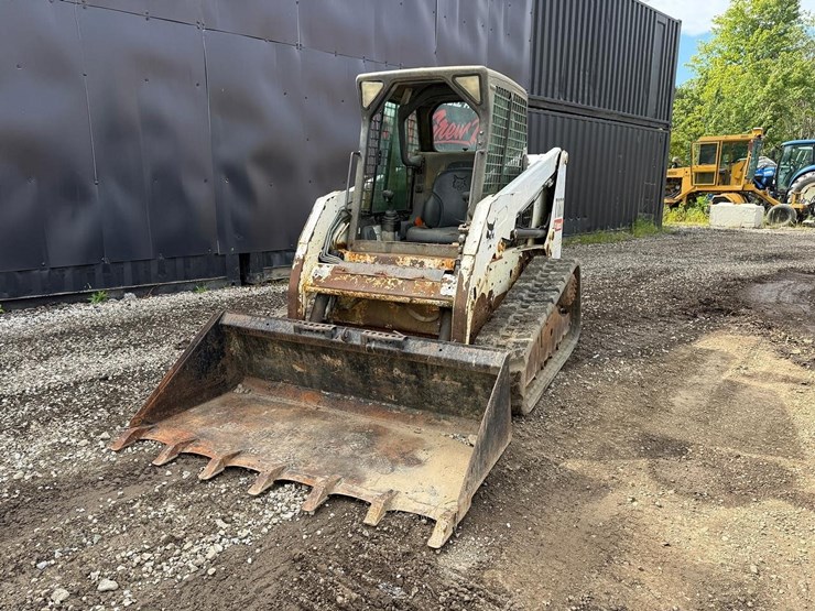 2012-bobcat-t180-image-8