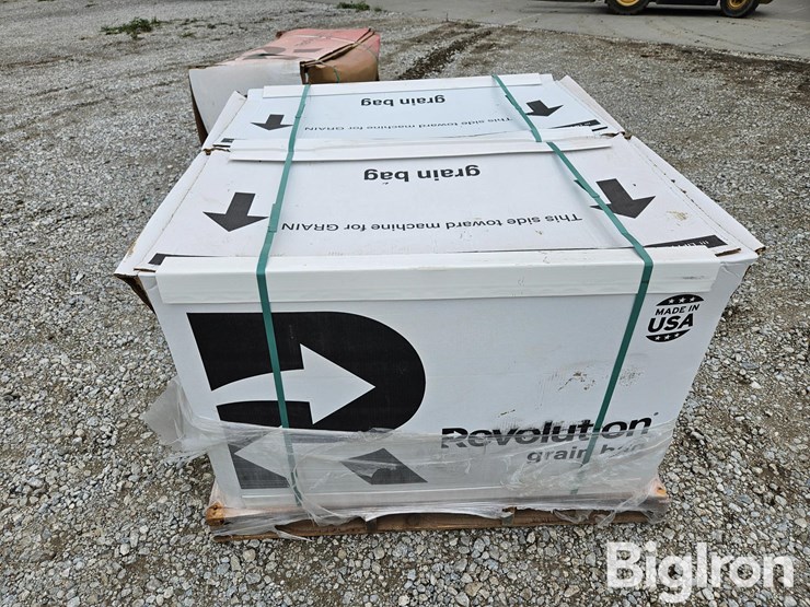 revolution-10'-x-400'-grain-bags-image-2