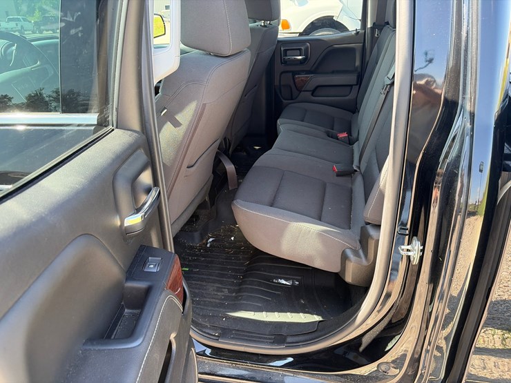 #102-•-2018-gmc-sierra-1500-4x4-image-12