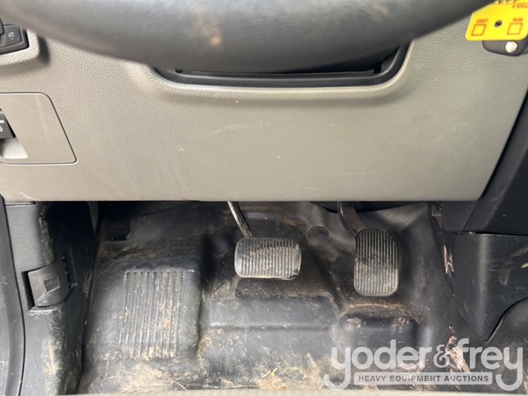 2020-ford-f150-image-34