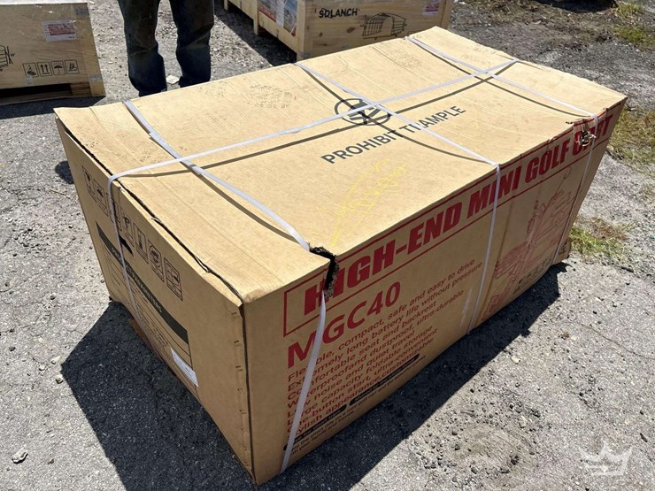 mgc40-electric-mini-cart-image-2