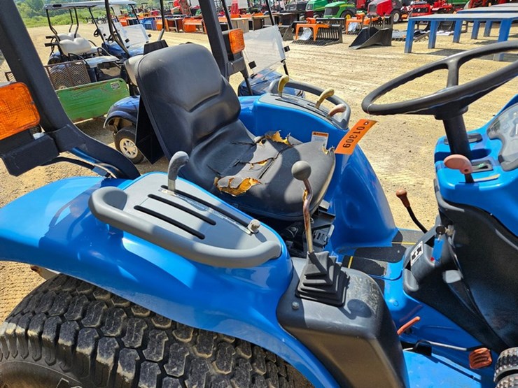 new-holland-tc25-image-31