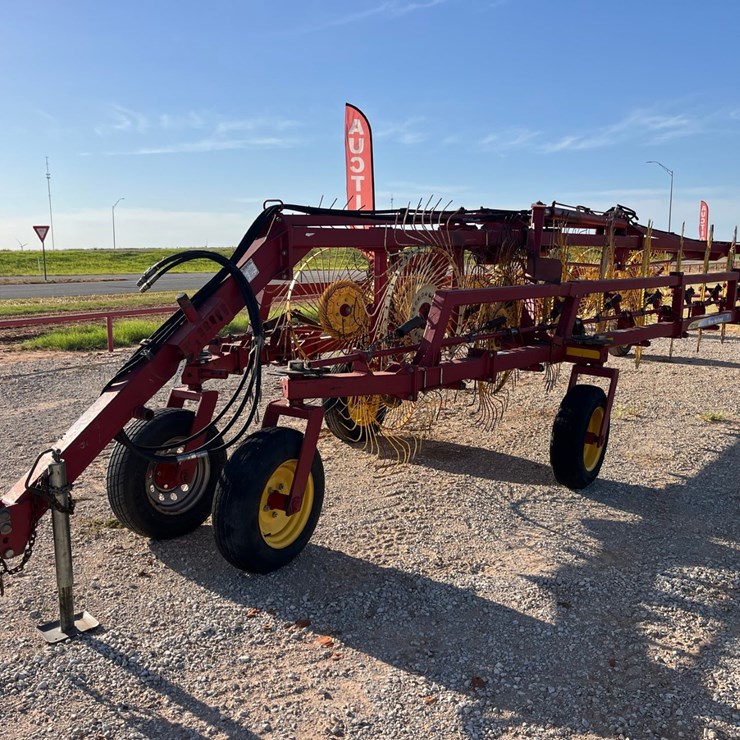 2013 NEW HOLLAND HT154