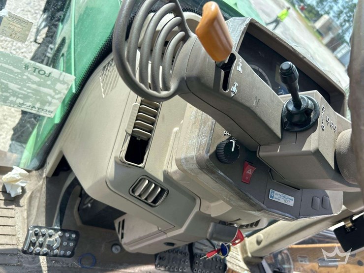 john-deere-6125m-image-27